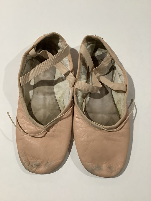 ENCORE RESALE - Ballet Slippers - 8B